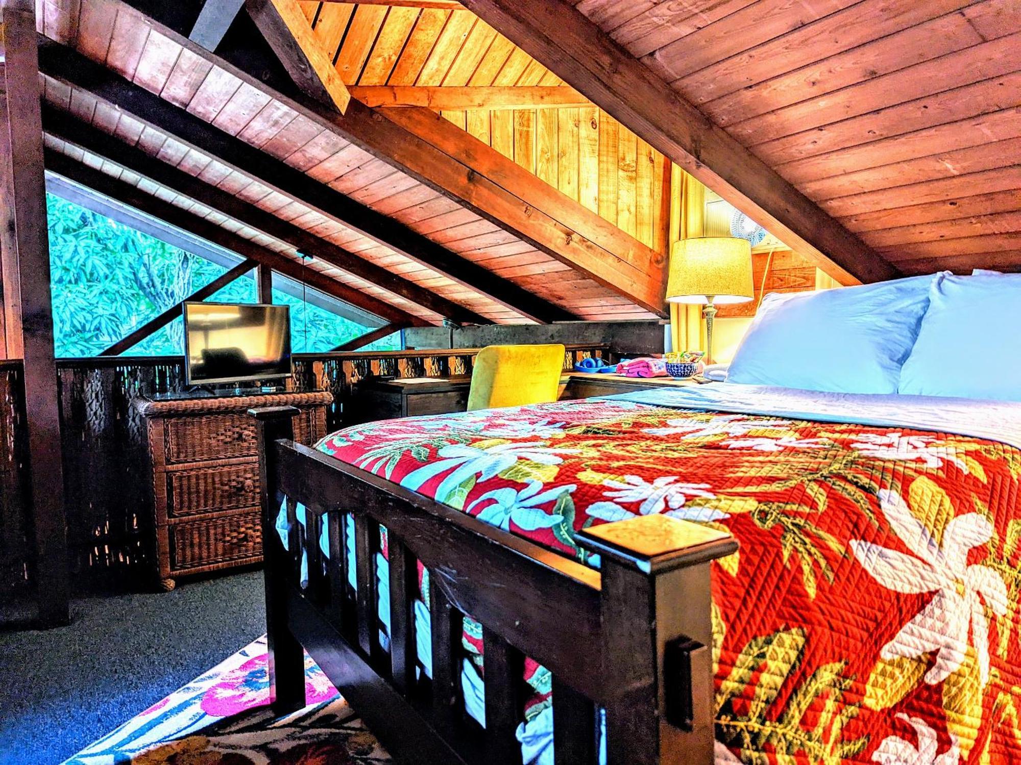 PahoaKehena Mauka Nui Club Lgbtqia+ Clothing Optional住宿加早餐旅馆 外观 照片